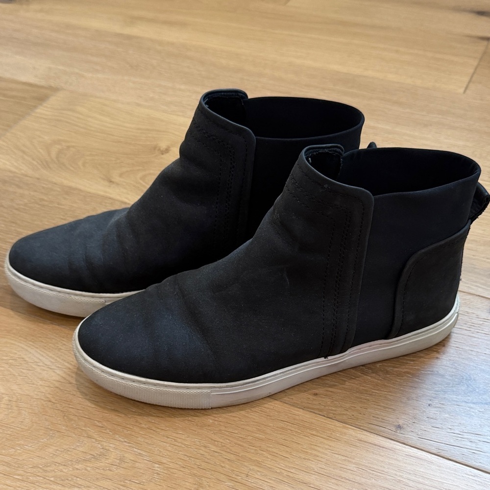 Kenneth Cole Black Slip-On High-Top Sneakers with White Sole